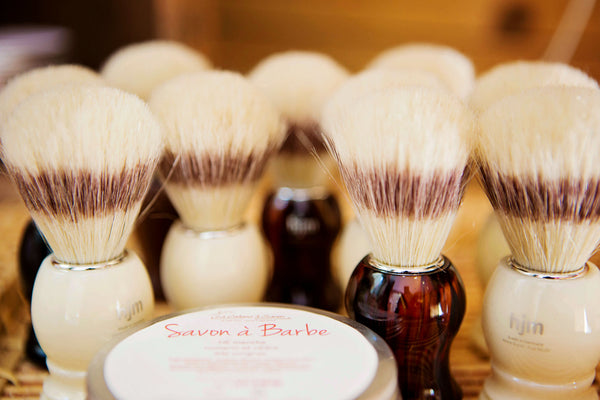 savon a barbe et blaireaux